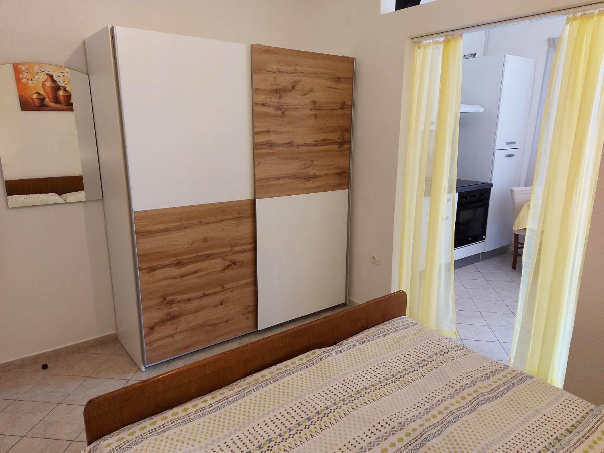 Apartments & Rooms Nensi Baska  Ngoại thất bức ảnh