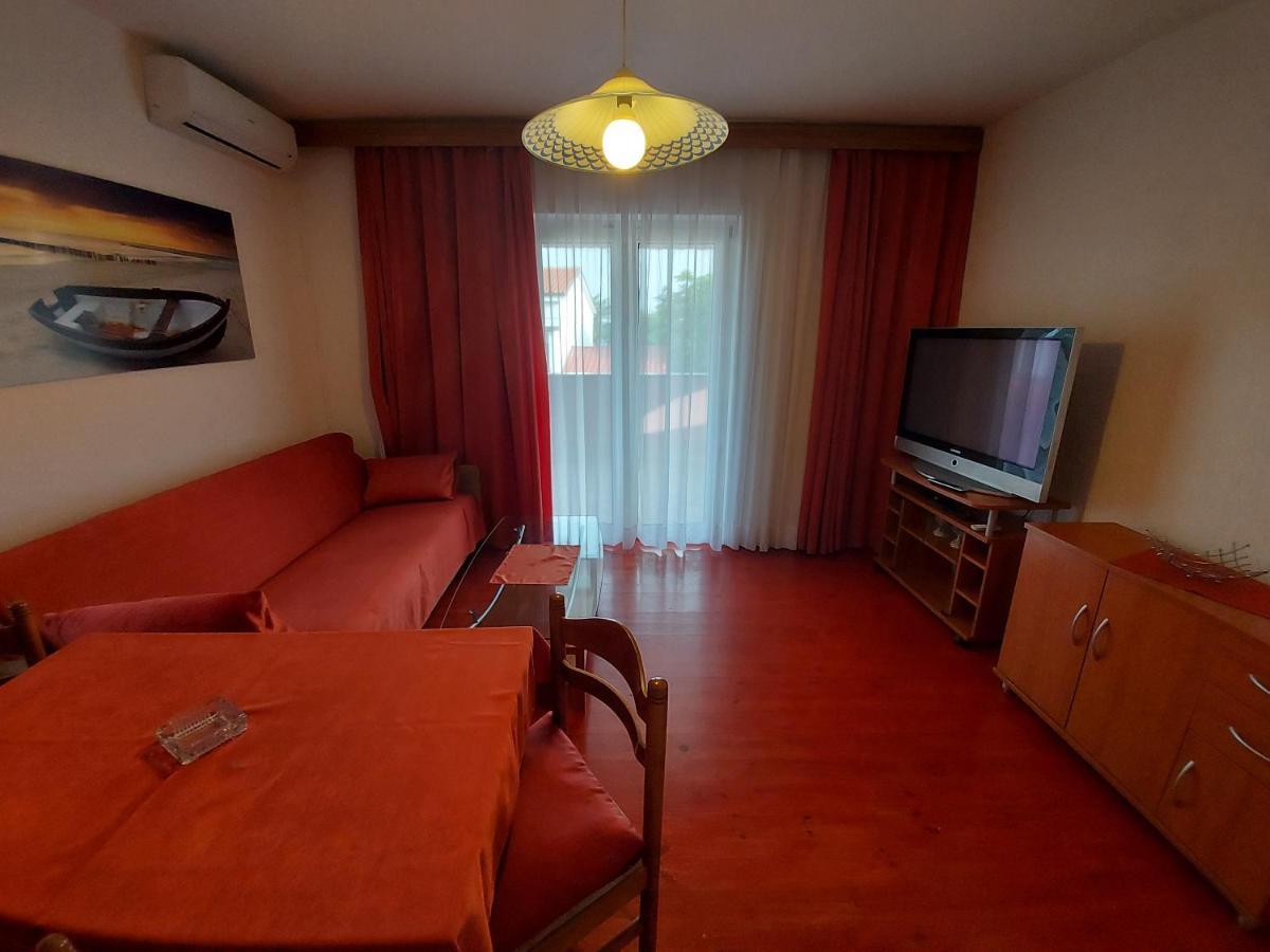 Apartments & Rooms Nensi Baska  Ngoại thất bức ảnh