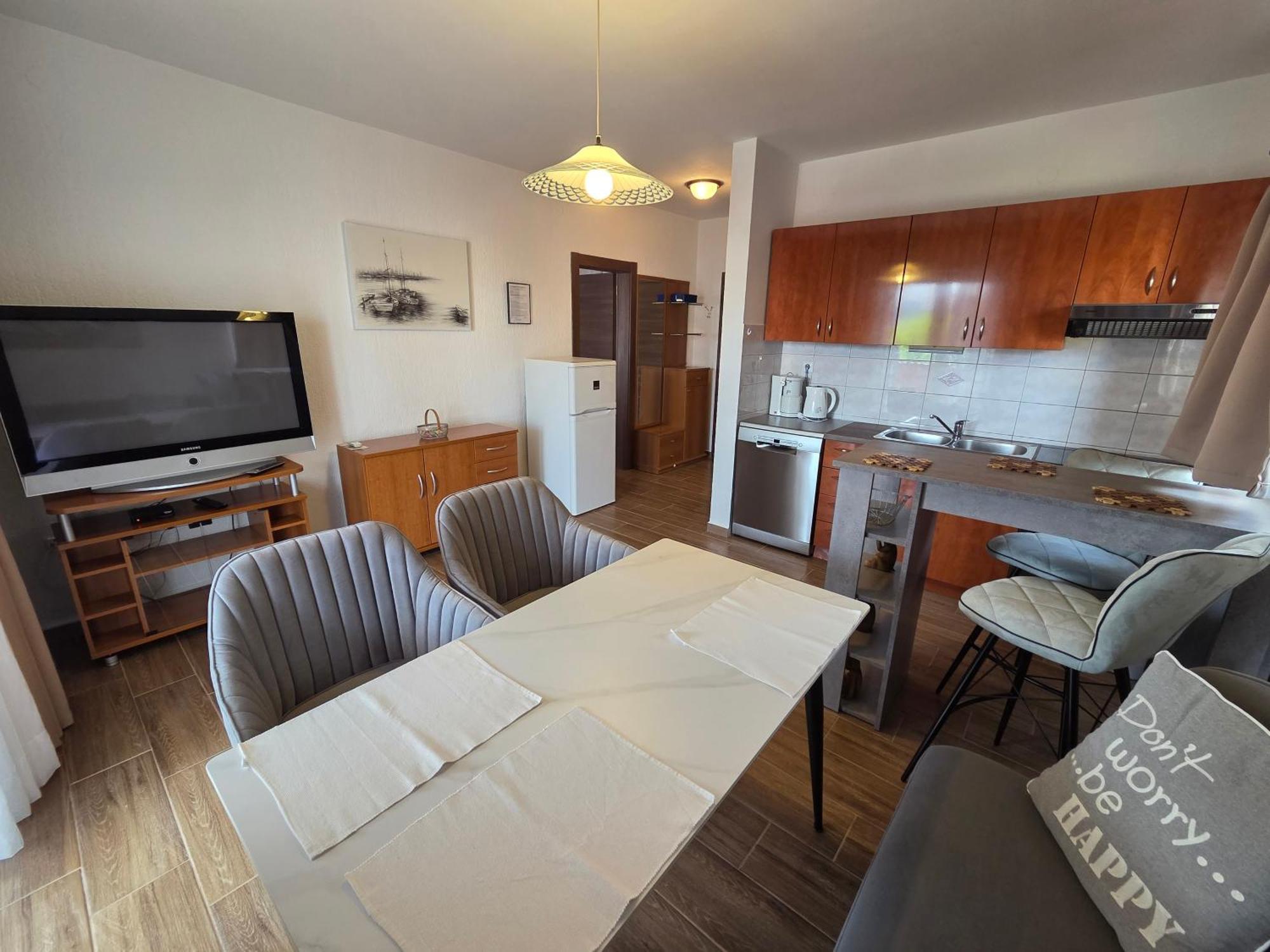 Apartments & Rooms Nensi Baska  Ngoại thất bức ảnh